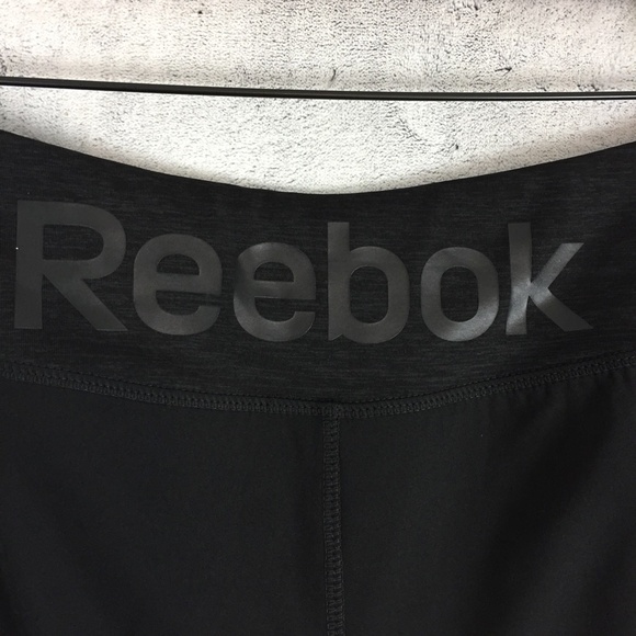 NEW Reebok Shorts Sz Medium Slim Fit Moisture Wicking Workout Sports Athletic - Picture 3 of 11